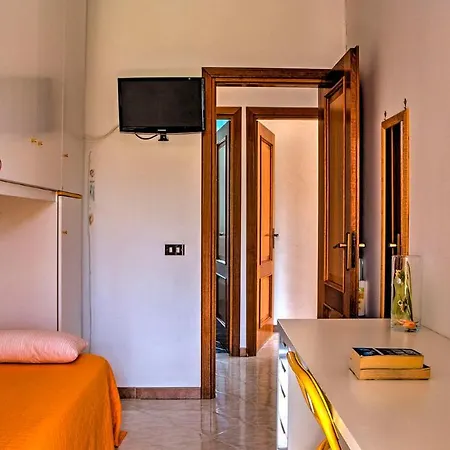 Concetta 6 *